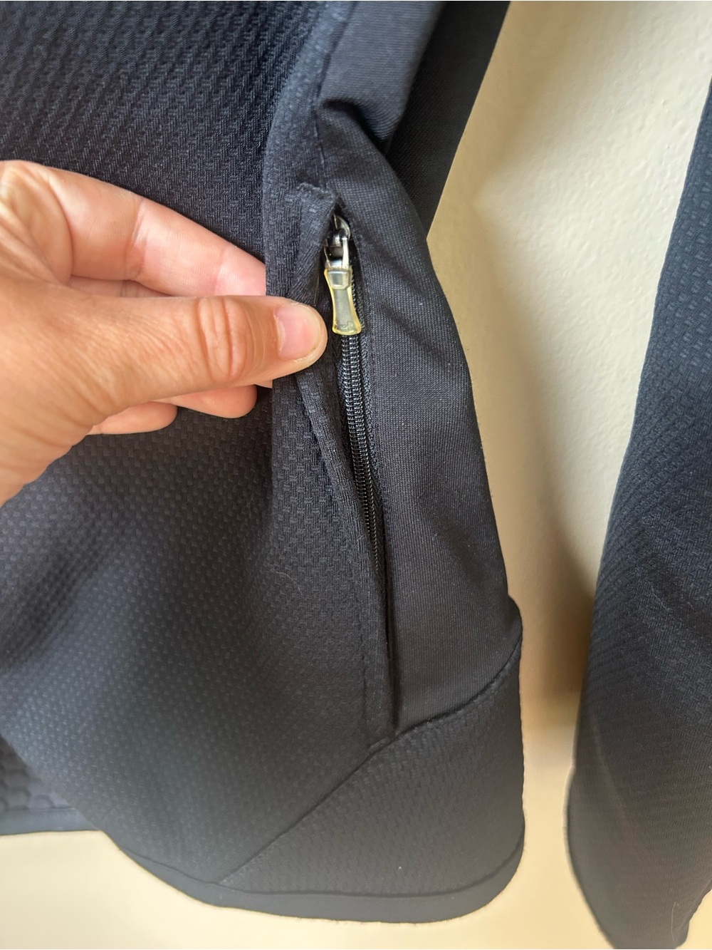 Under Armour Women's Cold Gear Jacket - Picture 3 of 7